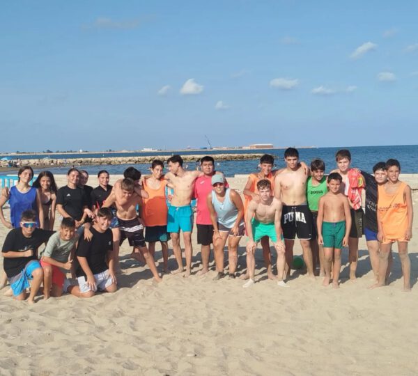 Primera sessió de Beach Handball a La Ràpita