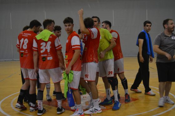 El sènior masculí del CE Tortosa inicia la lliga amb tots els efectius disponibles